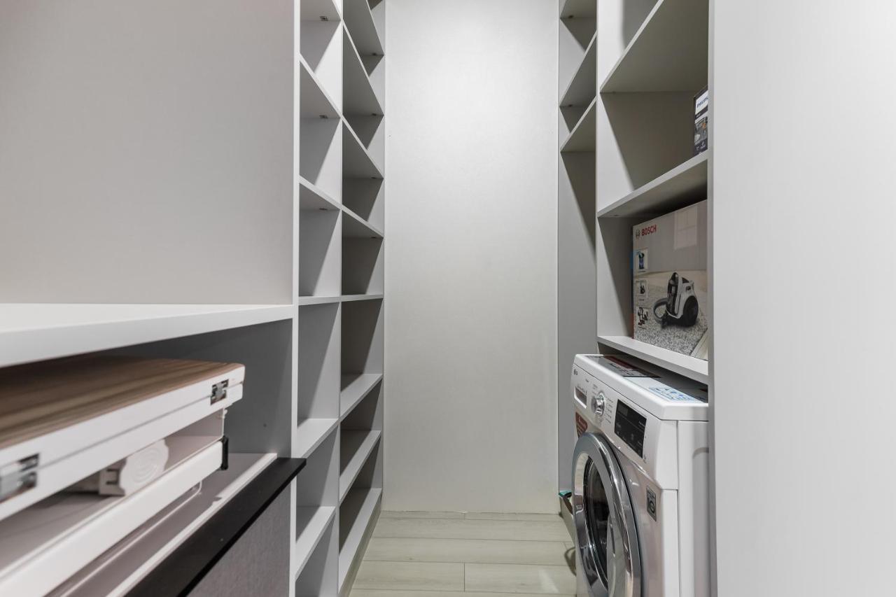 Luxury Waterfront 3-Bedrooms Apartment Одесса Экстерьер фото
