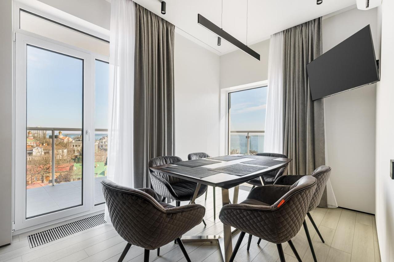 Luxury Waterfront 3-Bedrooms Apartment Одесса Экстерьер фото